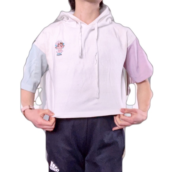 PEKO CHAN CROP TOP - Picture 2 of 3